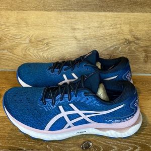 ASICS Gel-Nimbus 24 Size 9.5 Wide